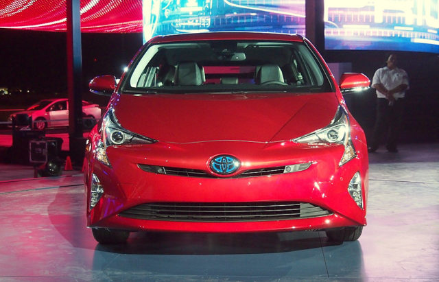 2016-toyota-prius-reveal-16-1