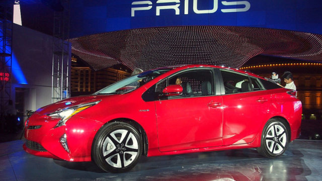 2016-toyota-prius-reveal-6-1