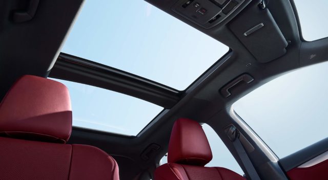 បង្អួច Moonroof