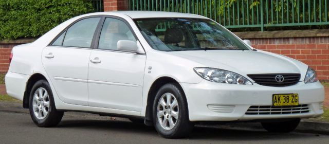 2005-2006_Toyota_Camry_(MCV36R)_Altise_Limited_sedan_03