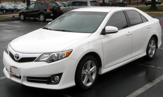 2012_Toyota_Camry_SE_--_02-29-2012