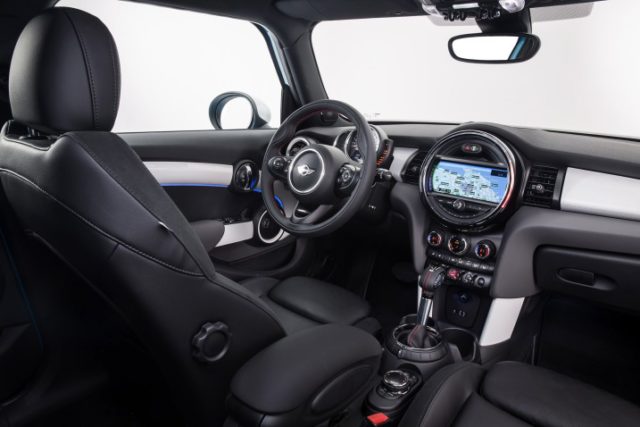 2016_mini_cooper_4dr-hatchback_s_i_oem_1_717