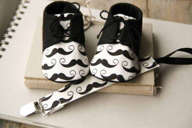 baby-boy-gift-set--black-mustache-style-shoes-and--2