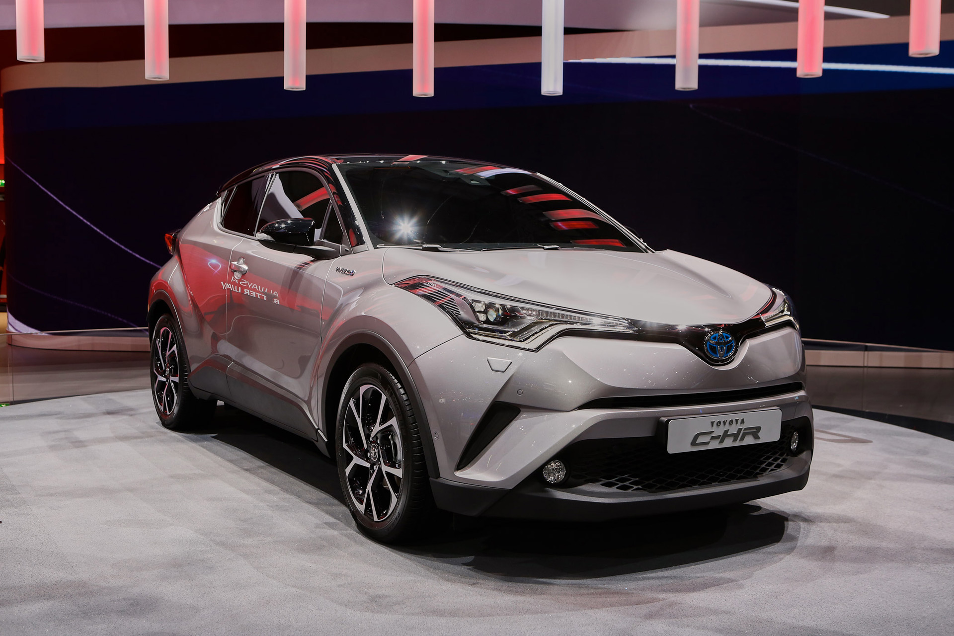 2017-toyota-c-hr-2016-geneva-motor-show_100548306_h